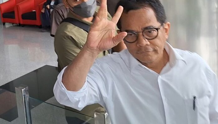 Sekjen DPR RI Indra Iskandar Diperiksa KPK