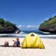 Ini Alat Yang Sangat Penting Dibawa Saat Camping di Pantai