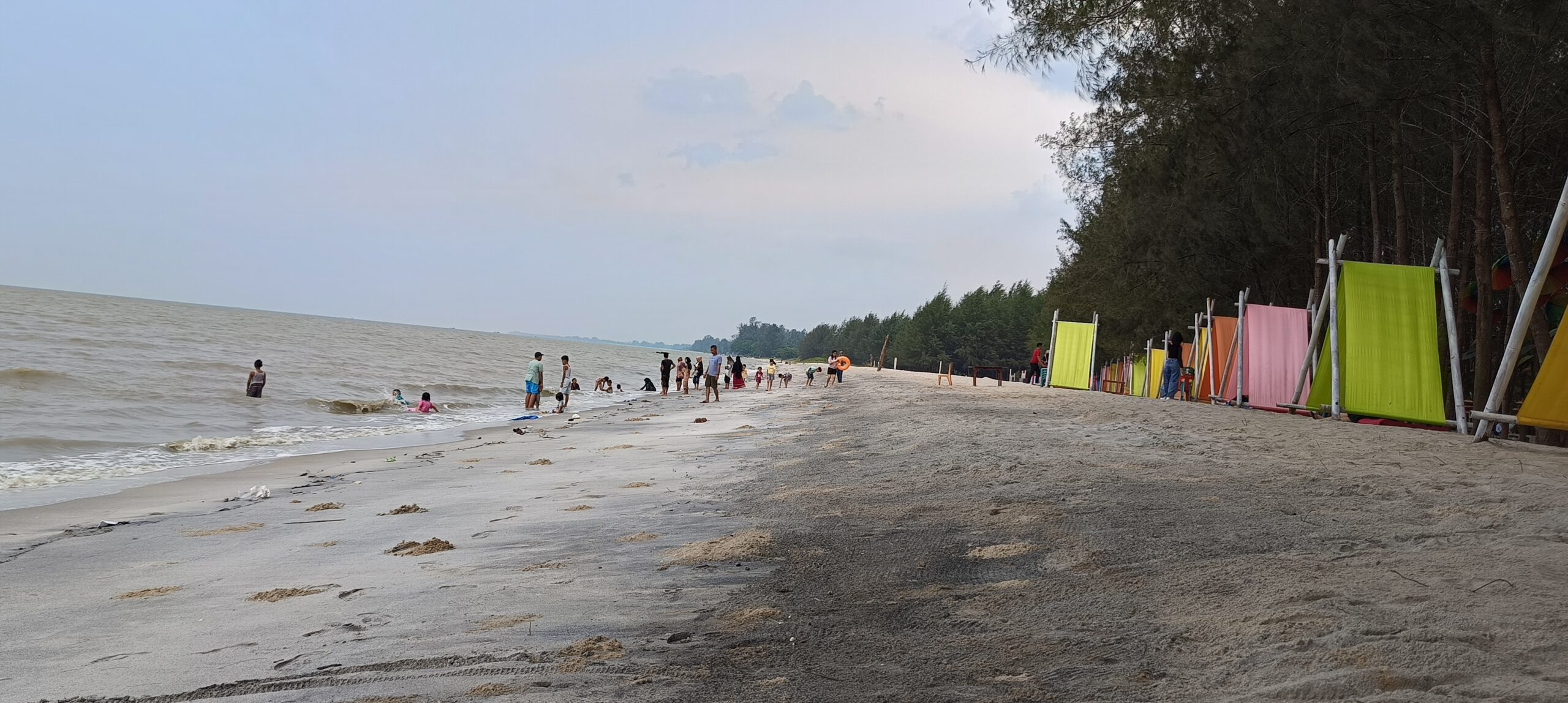 Pantai Romantis di Sergai Jadi Pilihan Liburan Keluarga