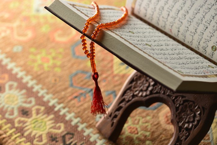 Bacaan dan Keutamaan Ayat Seribu Dinar dalam Al-Qur’an