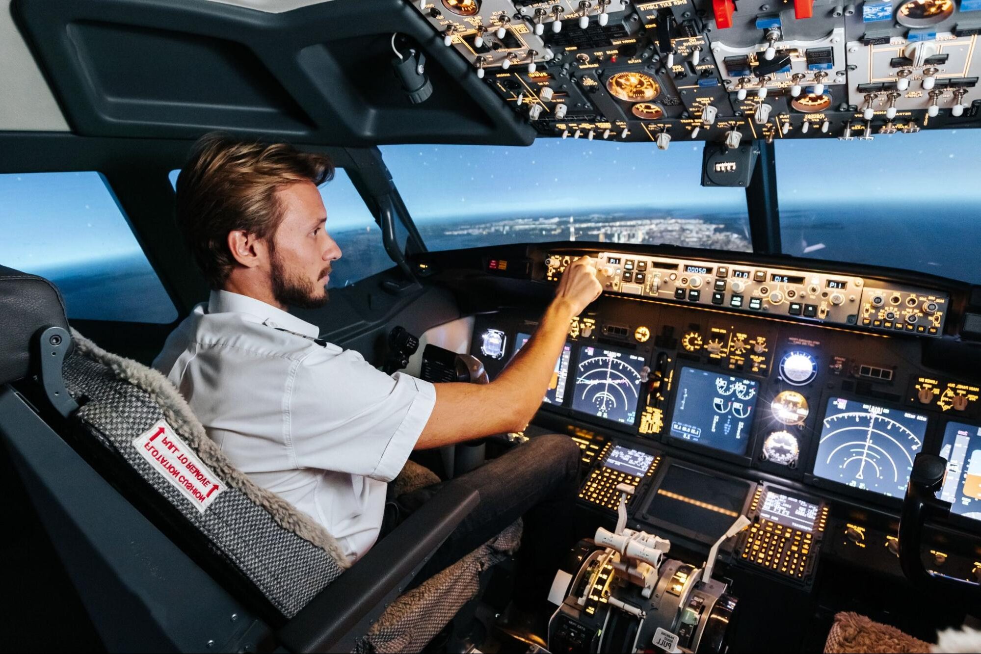 Segini Kisaran Biaya Sekolah Pilot di Indonesia, Minat?