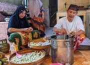 Sehari Nabung 1000 rupiah, penjual cilok di Trenggalek akhirnya bisa naik haji