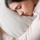 Tidur tanpa Bantal Bagus untuk Kesehatan?