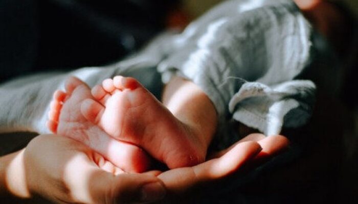 Kaki si Kecil Berbentuk Huruf O, Normalkah?
