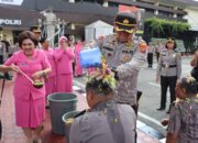 Kapolrestabes Medan Pimpin Upacara Kenaikan Pangkat 93 Personel