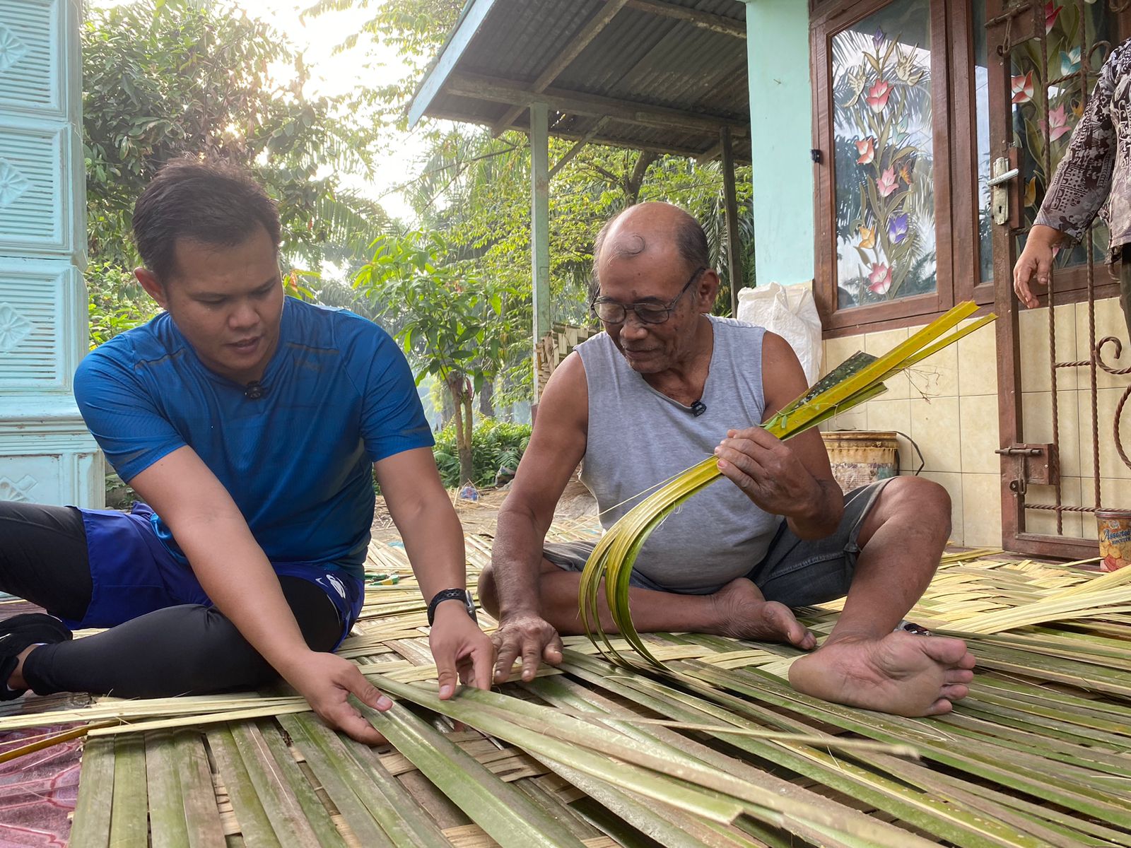 Adlin Tambunan Blusukan, Dukung Pengrajin GedeK