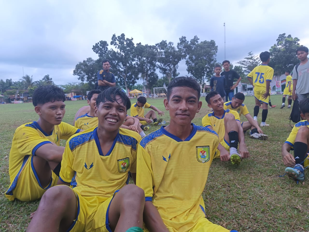 Hattrick Davy Gagal Bawa Rambung Estate Menang,Kartu Merah Warnai Laga Sengit