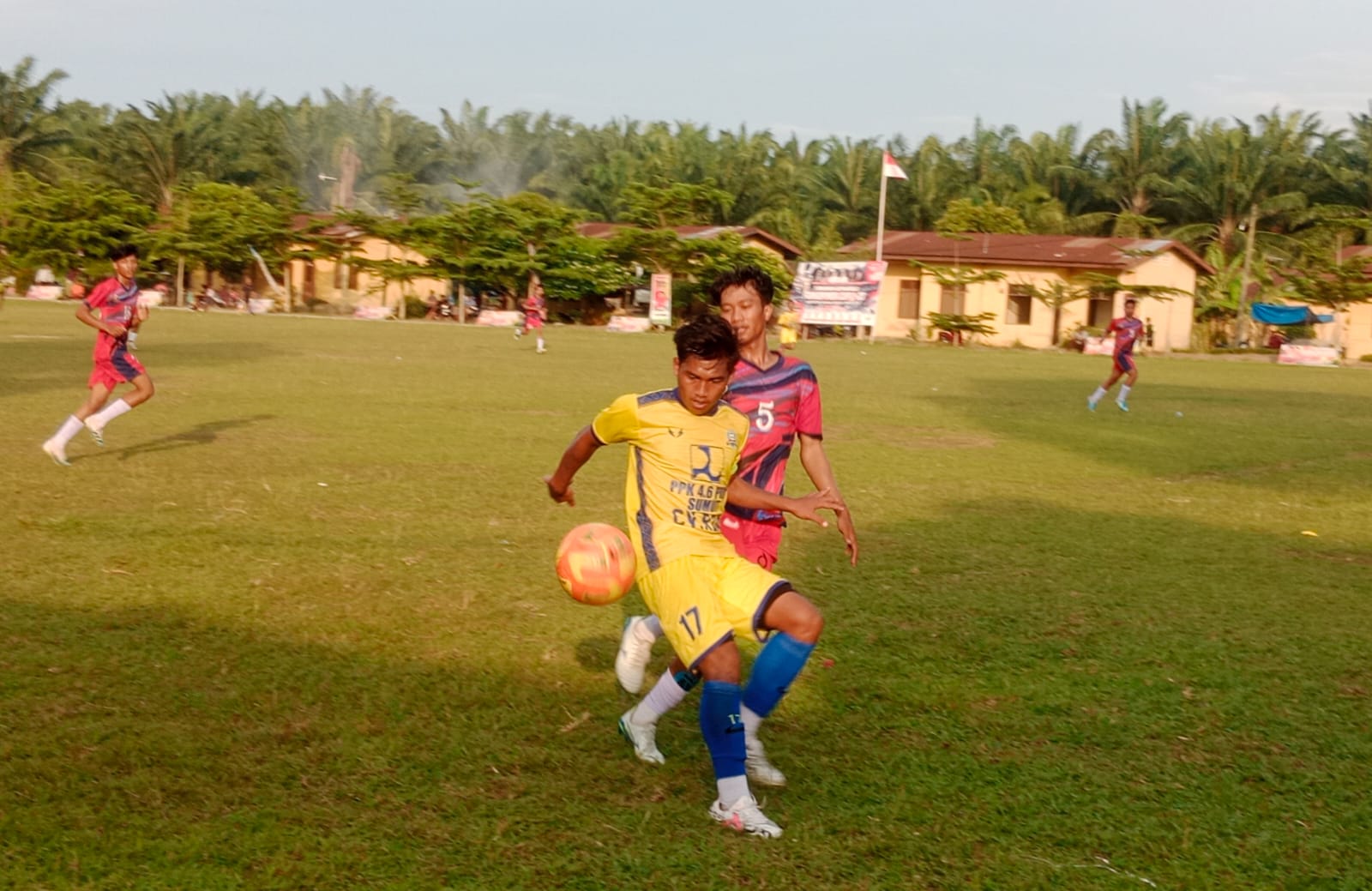 Derby Sengit, PS Sukajadi dan Sejati Jaya FC Duel Striker Memukau di U-23 Forkompimda Sergai