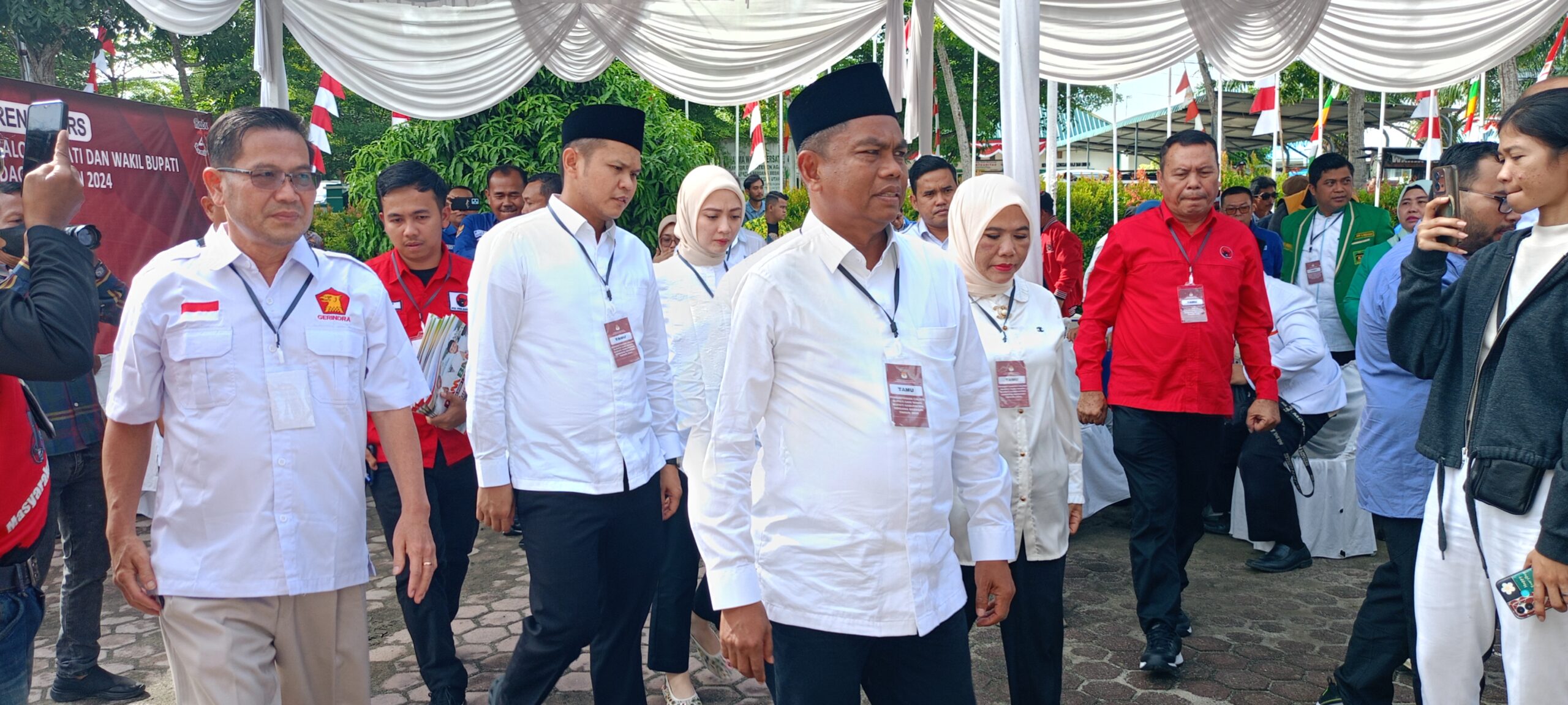 Darma Wijaya-Adlin Resmi Mendaftar ke KPU Sergai, Optimis Raih 80 Persen