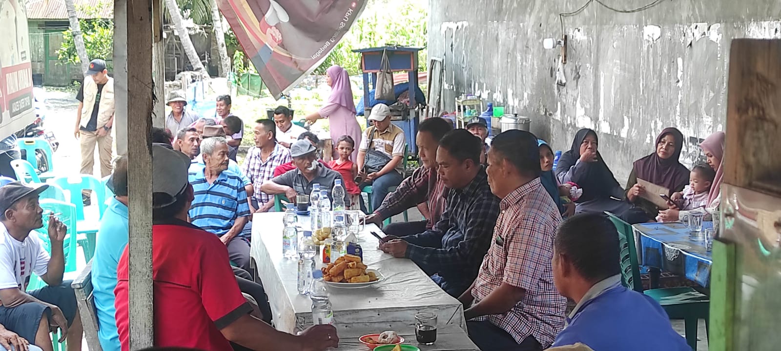Calon Bupati Patahana Wiwik Dengar Keluhan Petani Sergai, Janji Perbaiki Infrastruktur Irigasi