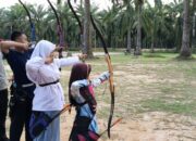 Warga Manfaatkan Alun-Alun Sergai Tempat Pembinaan Olahraga Panahan