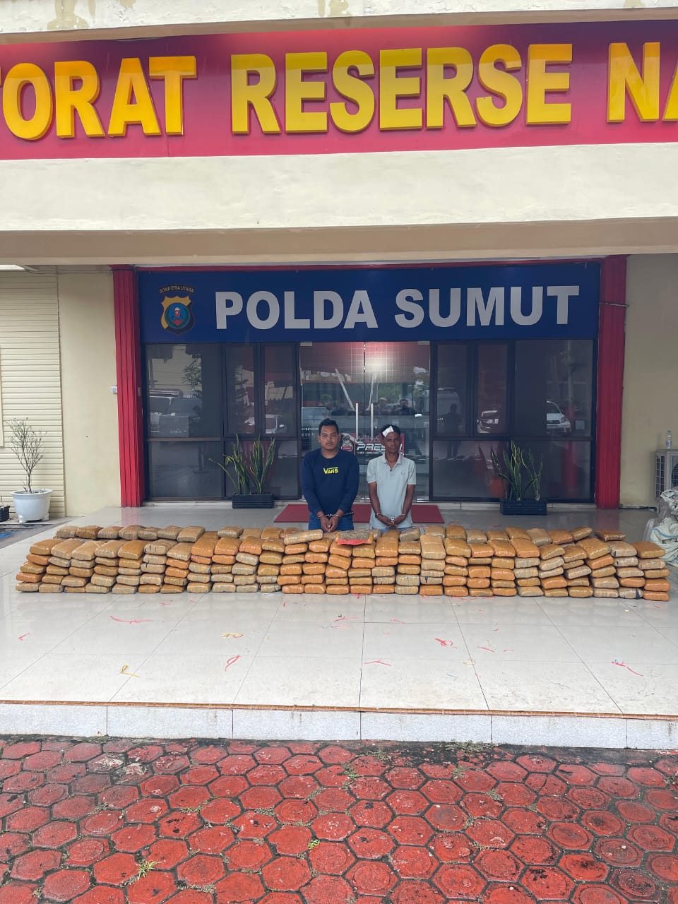 272 Kilogram Ganja Asal Aceh Digagalkan Polda Sumut di Langkat, Dua Pelaku Ditangkap