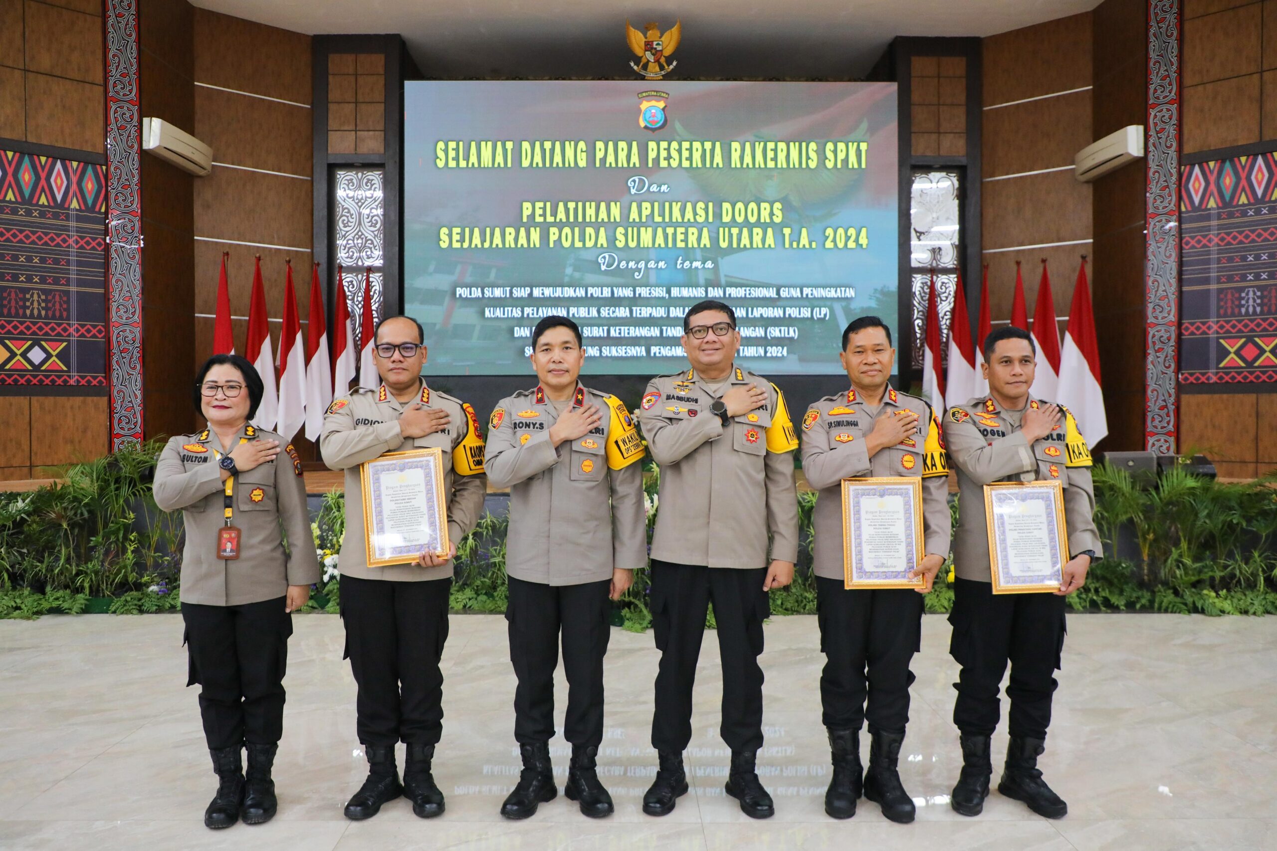 Kapolres Tebing Tinggi Terima Penghargaan dari Kapolda Sumut