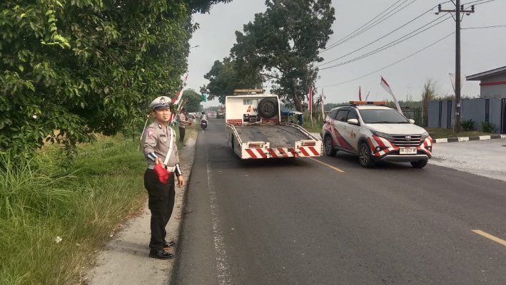 Polres Tebing Tinggi Pengamanan Arus Lalulintas di Pintu Tol Tebing Tinggi