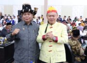 Asom, Satu-satunya Wakil Etnis Tionghoa di DPRD Sergai Tampil Berbusana Adat