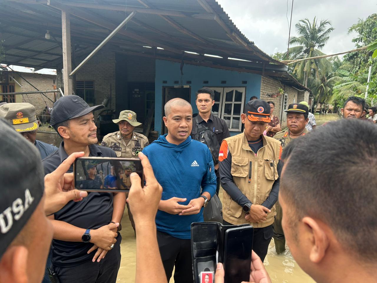 Pj. Walikota Bersama Walikota Tebing Tinggi Terpilih Tinjau Lokasi Banjir Bahilang