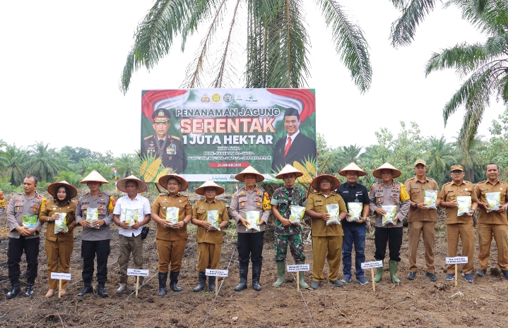 Kapolres Tebing Tinggi Hadiri Launching Penanaman Jagung Serentak 1 Juta Hektar