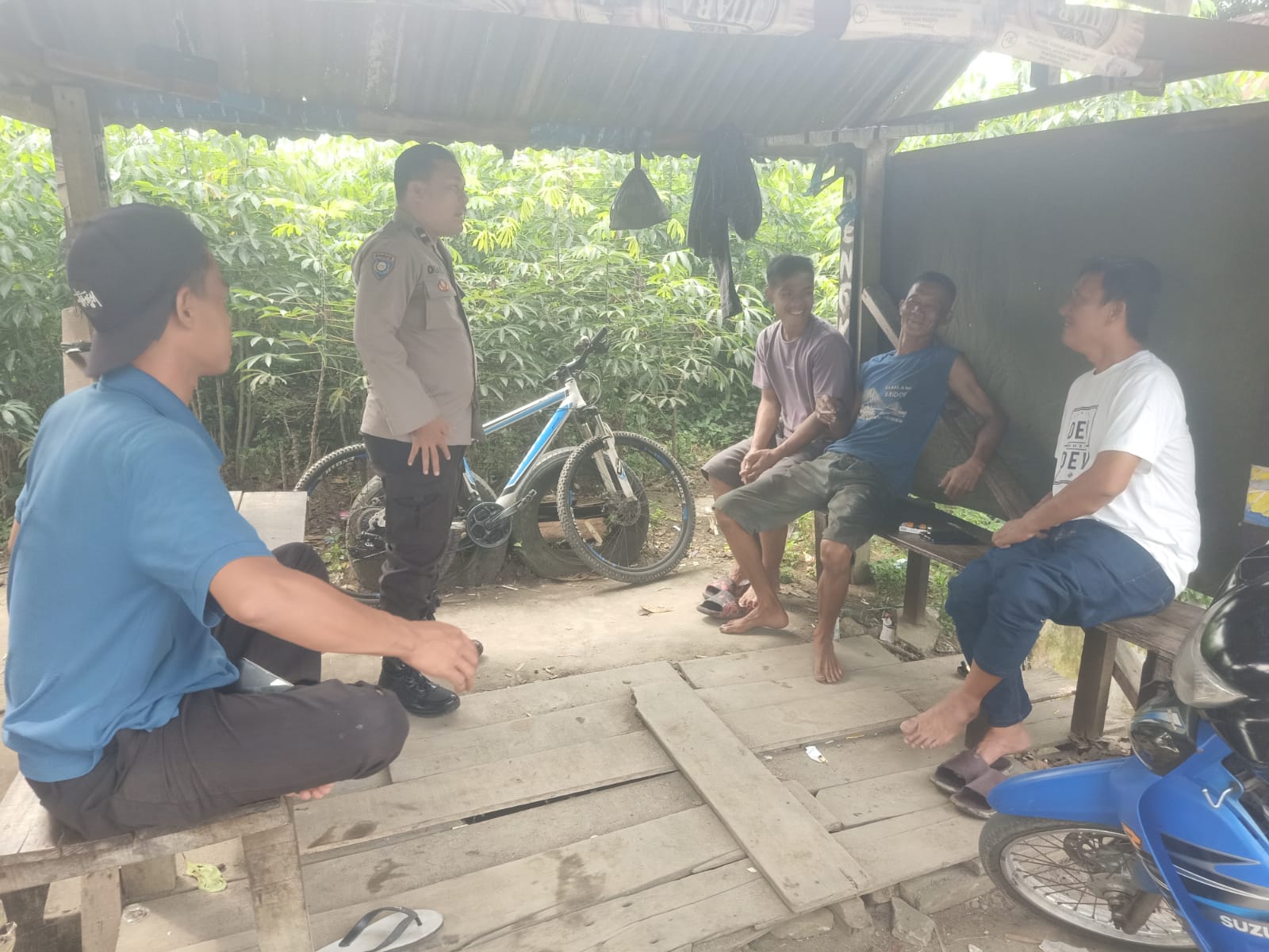Sambangi Warga, Polsek Padang Hilir Himbau Tidak Terlibat Geng Motor