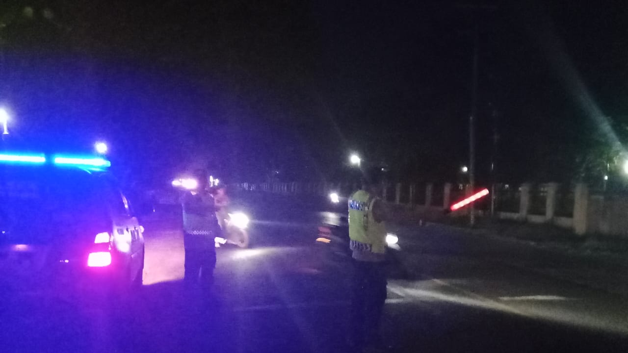 Antisipasi Geng Motor, Polsek Tebing Tinggi Lakukan Patroli Blue Light
