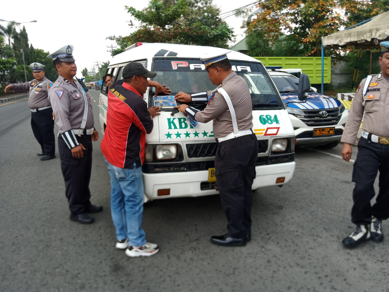 Polres Tebing Tinggi Tegur dan Tilang Sejumlah Pelanggar Dalam Ops Keselamatan Toba 2025