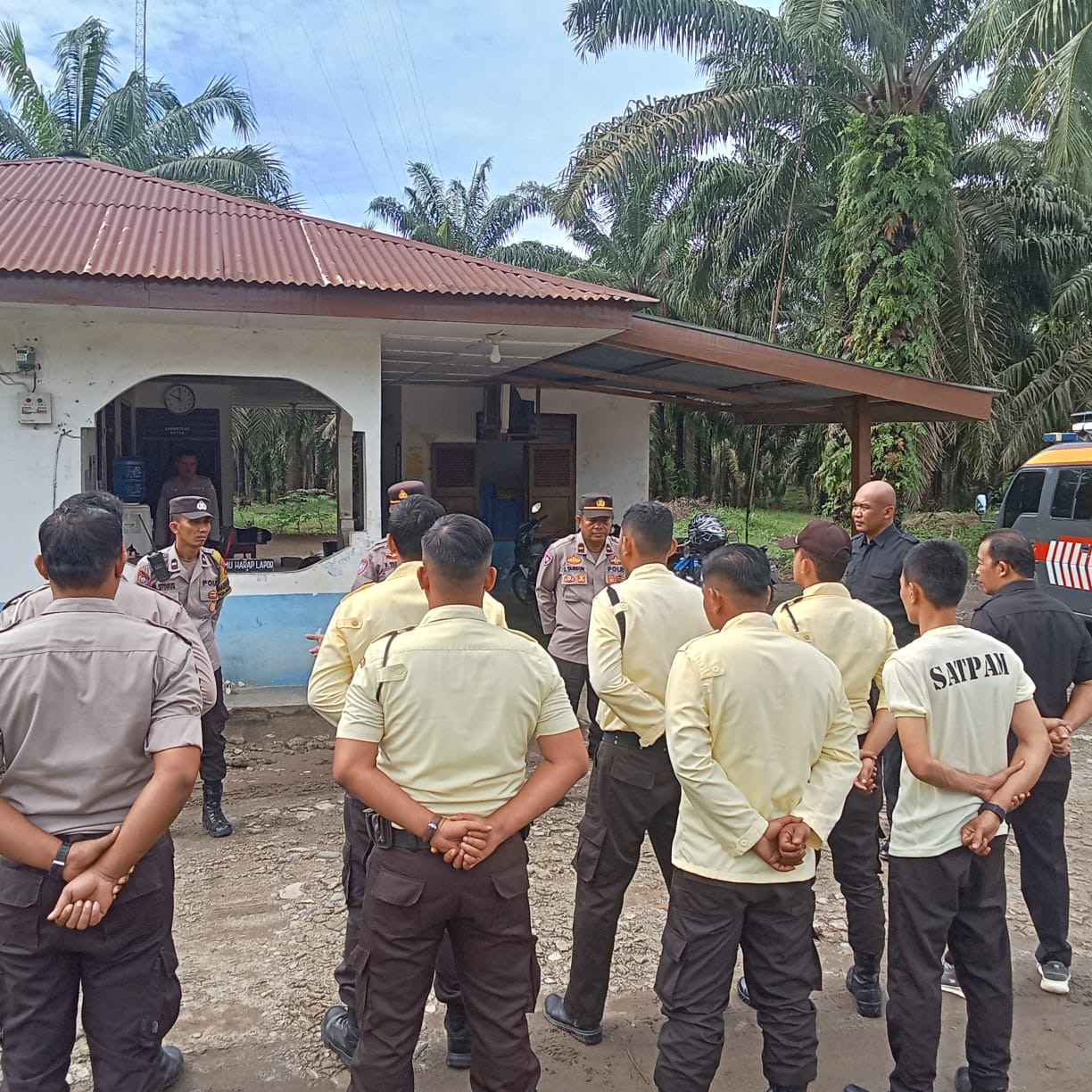 Sat Binmas Polres Tebing Tinggi Beri Arahan Pada Satpam Perkebunan Paya Pinang