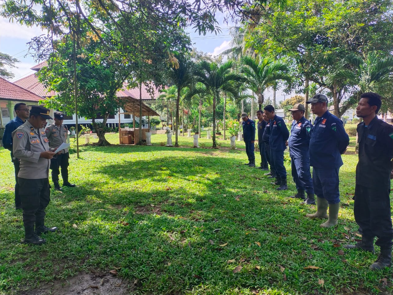Tingkatkan Keamanan, Polres Tebing Tinggi Beri Pengarahan Satpam PT. Lonsum Sibulan