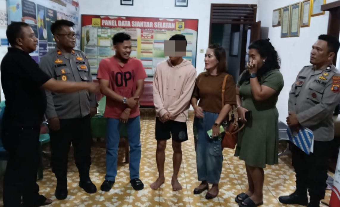 Pelajar Sekolah Menengah Atas (SMA) di Pematang Siantar nyaris saya mengakhiri hidup dengan cara menyayat urat nadi dengan pisau.(Intarta/Istimewa)