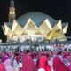 Letak bangunan Masjid Agung nan megah yang terdapat di depan gerbang pintu tol Teluk Mengkudu merupakan area yang cukup strategis.(Diskominfo Sergai)