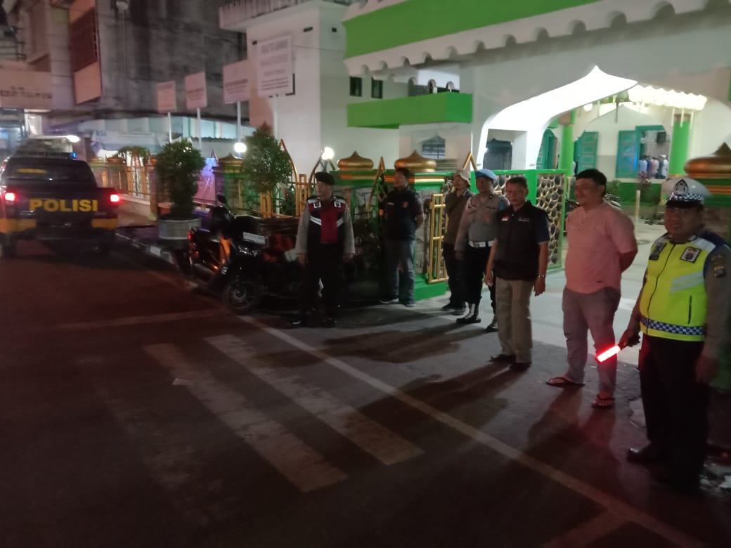 Patroli Blue Light Polres Tebing Tinggi, Pastikan Keamanan dan Kelancaran Ibadah Tarawih