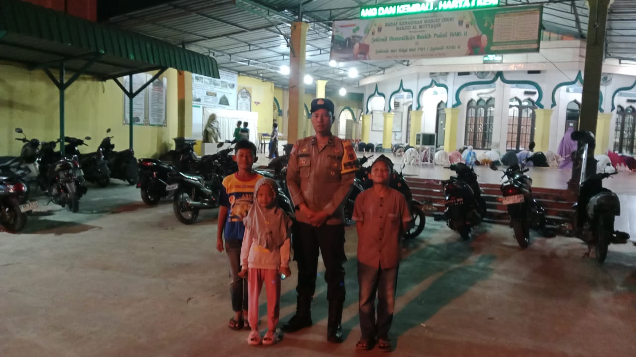 Polres Tebing Tinggi Pengamanan Sholat Tarawih di Bulan Suci Ramadhan
