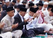 Bersama Walikota, Wakapolres Tebing Tinggi Ikuti Sholat Ied 1446 H, di Lapangan Merdeka
