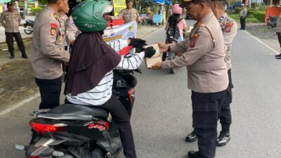 Polres Tebing Tinggi Berbagi Takjil di Ramadhan Penuh Keberkahan, Masyarakat Senang dan Apresiasi Polres Tebing Tinggi Berbagi Takjil di Ramadhan Penuh Keberkahan, Masyarakat Senang dan Apresiasi