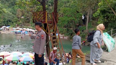 Polsek Sipispis Pastikan Kenyamanan Pengunjung Objek Wisata Bartong Polsek Sipispis Pastikan Kenyamanan Pengunjung Objek Wisata Bartong