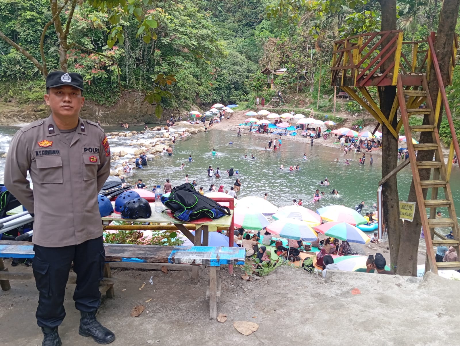 Polsek Sipispis Pastikan Kenyamanan Pengunjung Objek Wisata Bartong