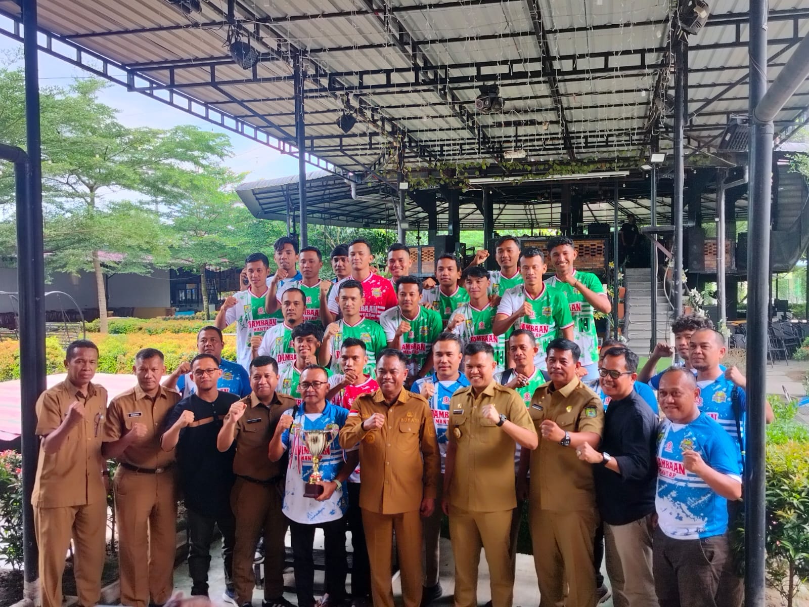 Halalbihalal Jadi Momen Bupati Apresiasi PS Pemkab Sergai Juara II