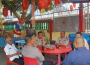 Sambangi Vihara, Sat Binmas Polres Tebing Tinggi Jalin Kedekatan dengan Tokoh Agama
