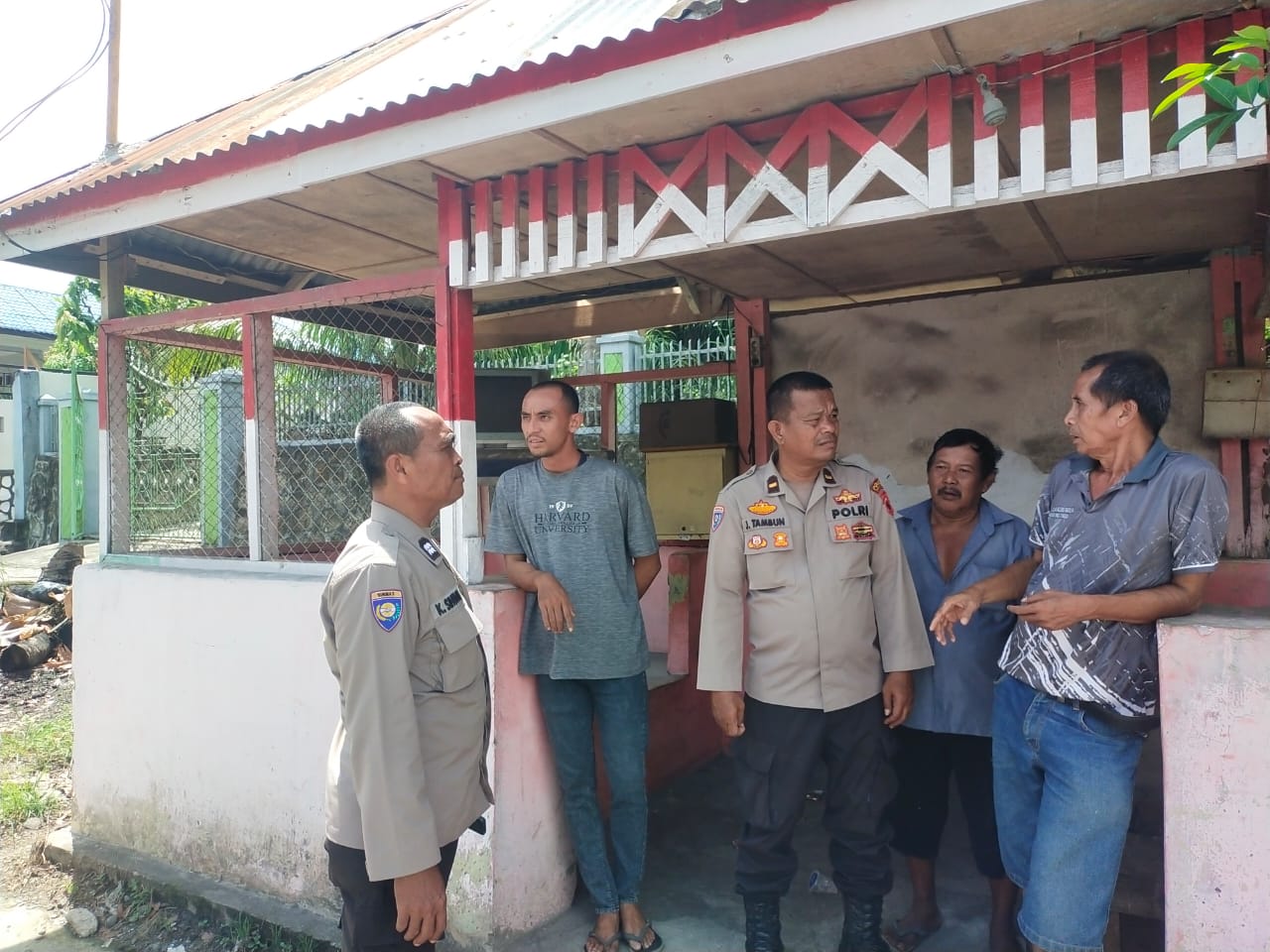 Pantau Keaktifan, Sat Binmas Polres Tebing Tinggi Cek Pos Satkamling Merah Putih