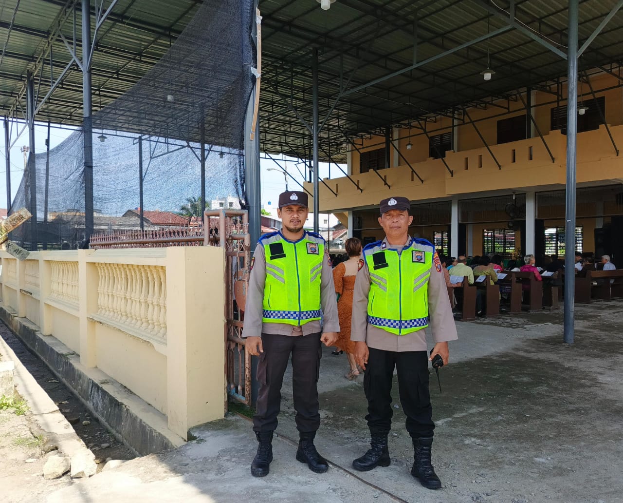 Polsek Rambutan Patroli Pengamanan Ibadah Minggu di Sejumlah Gereja