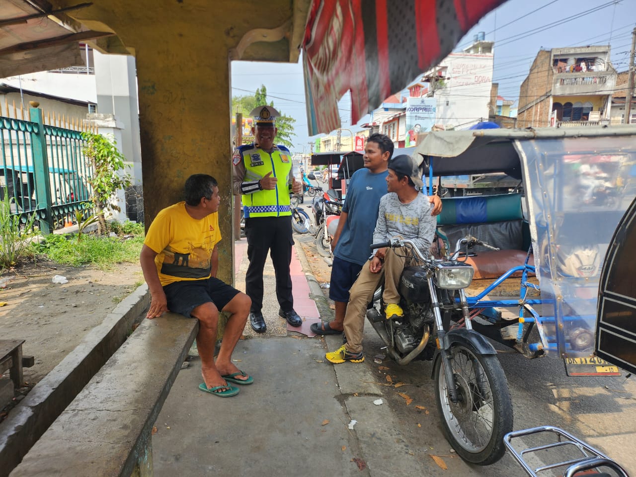Pengemudi Becak Mendapat Edukasi Sat Lantas Polres Tebing Tinggi Untuk Tertib Berlalulintas