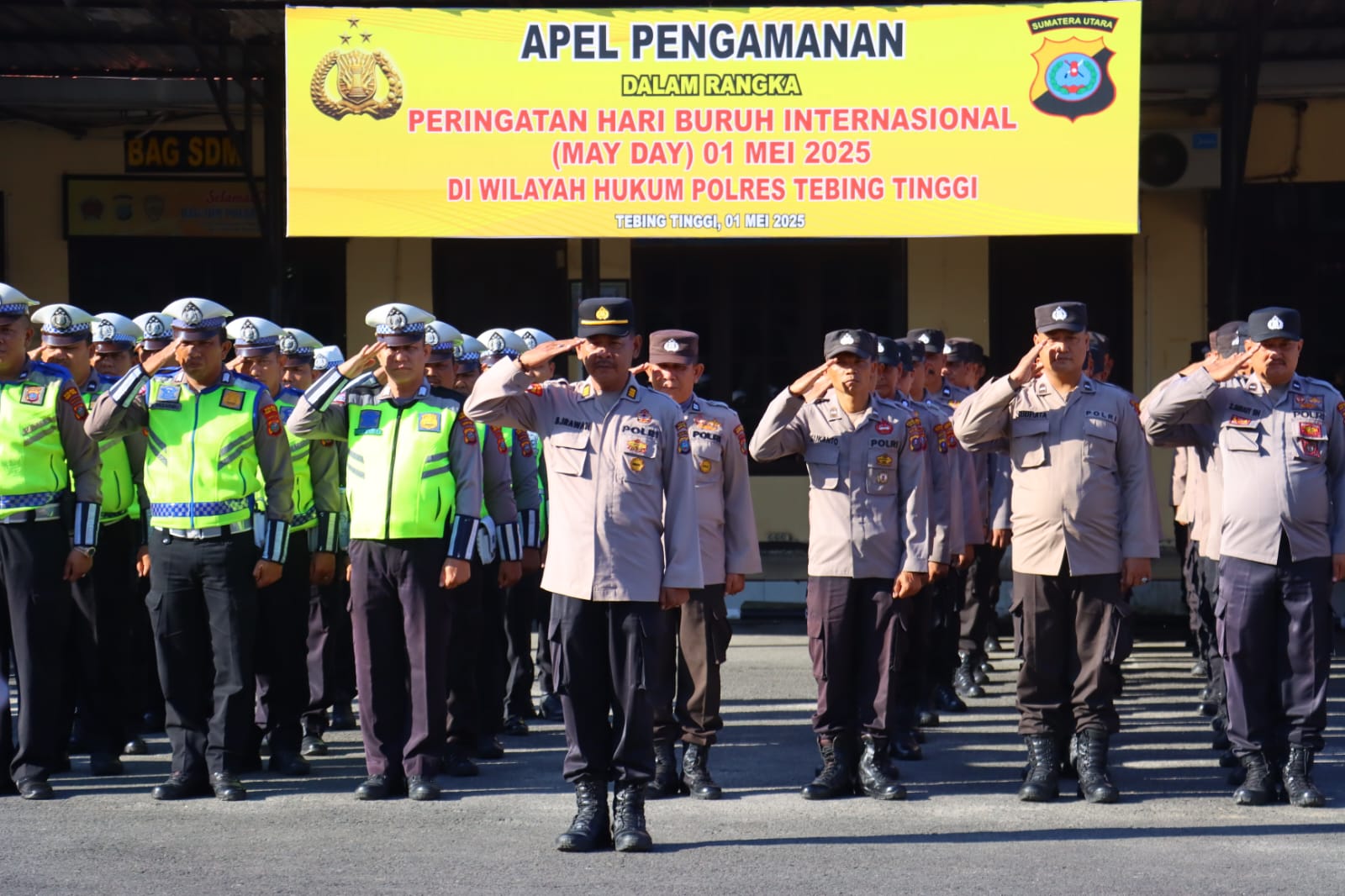 Pengamanan May Day, Kapolres Tebing Tinggi Pimpin Apel Perkuat Sinergi Jaga Stabilitas Keamanan