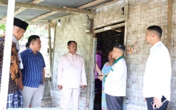 Agar Hidup Lebih Layak Bung Wiwik Bantu Bangun Rumah Supiati