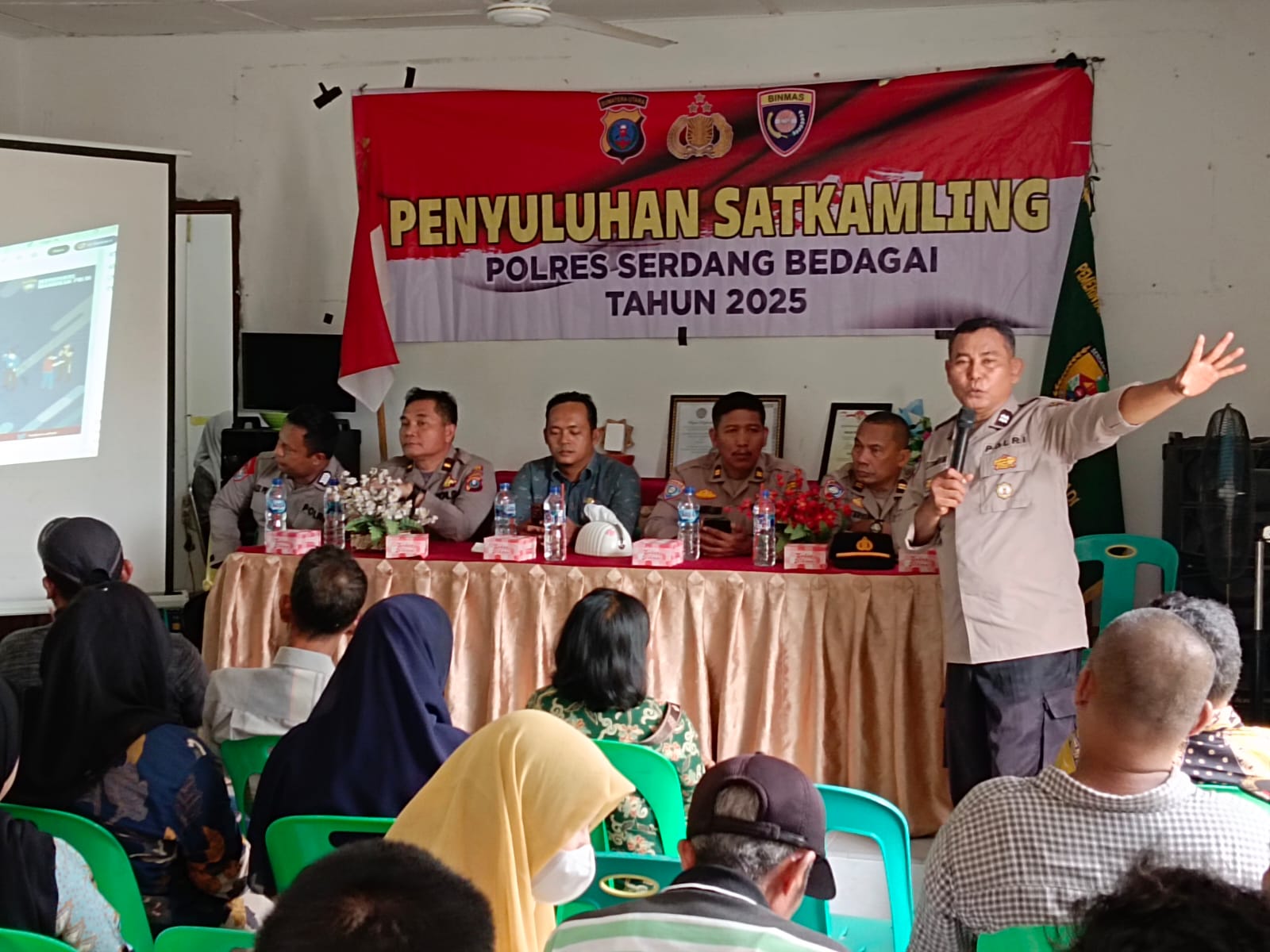 Polres Sergai Ajak Warga Desa Manggis Lawan Premanisme