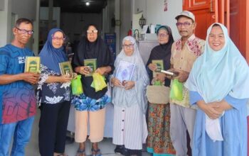 Ratusan Lansia Serdang Bedagai Terima Kacamata Baca Gratis dari Klinik Prata Masa Hati