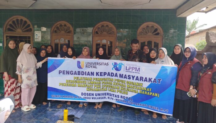 Universitas Royal Gelar Pelatihan Pupuk Organik, Atasi Sampah dan Tingkatkan Ekonomi Masyarakat