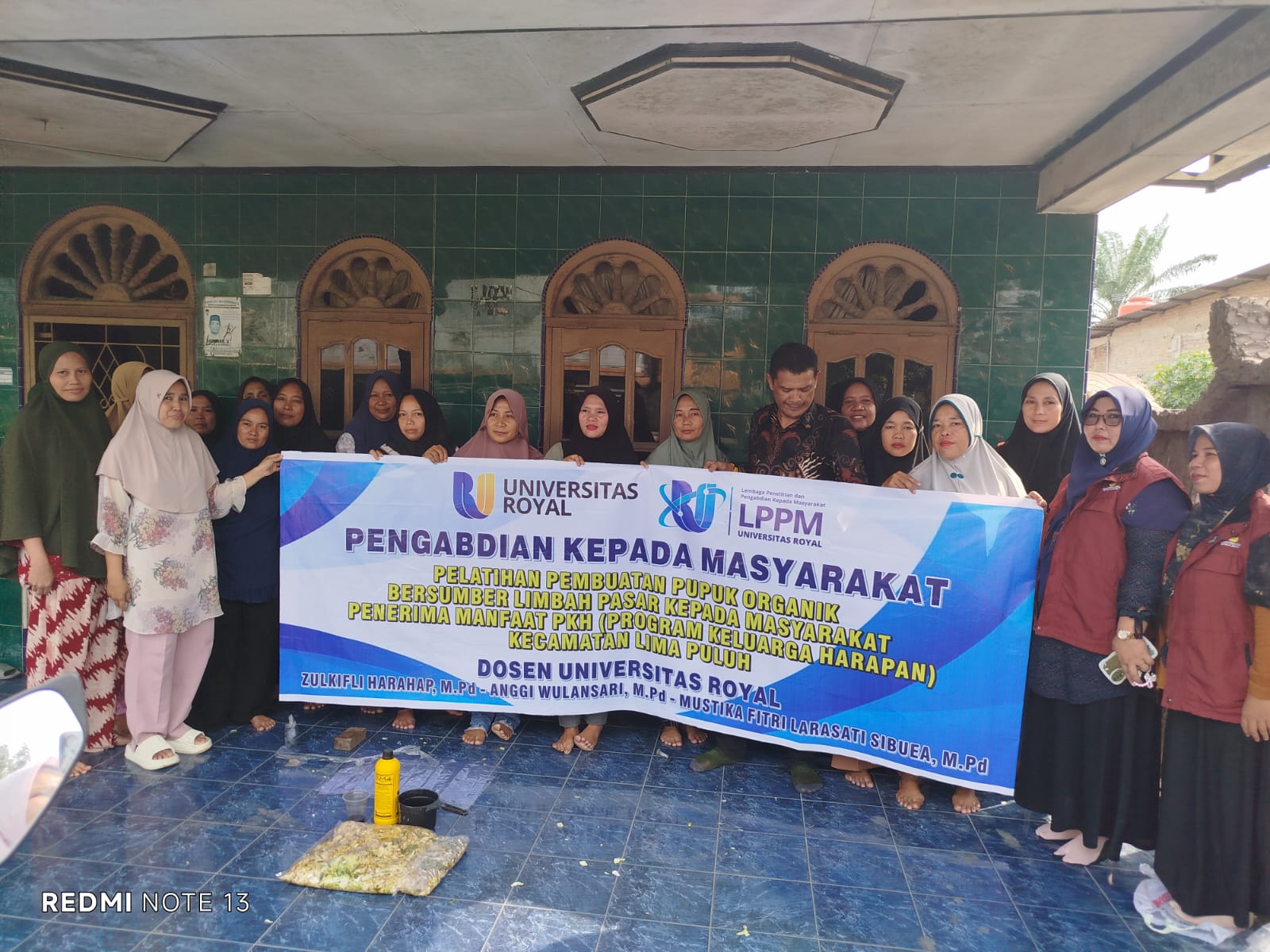 Universitas Royal Gelar Pelatihan Pupuk Organik, Atasi Sampah dan Tingkatkan Ekonomi Masyarakat