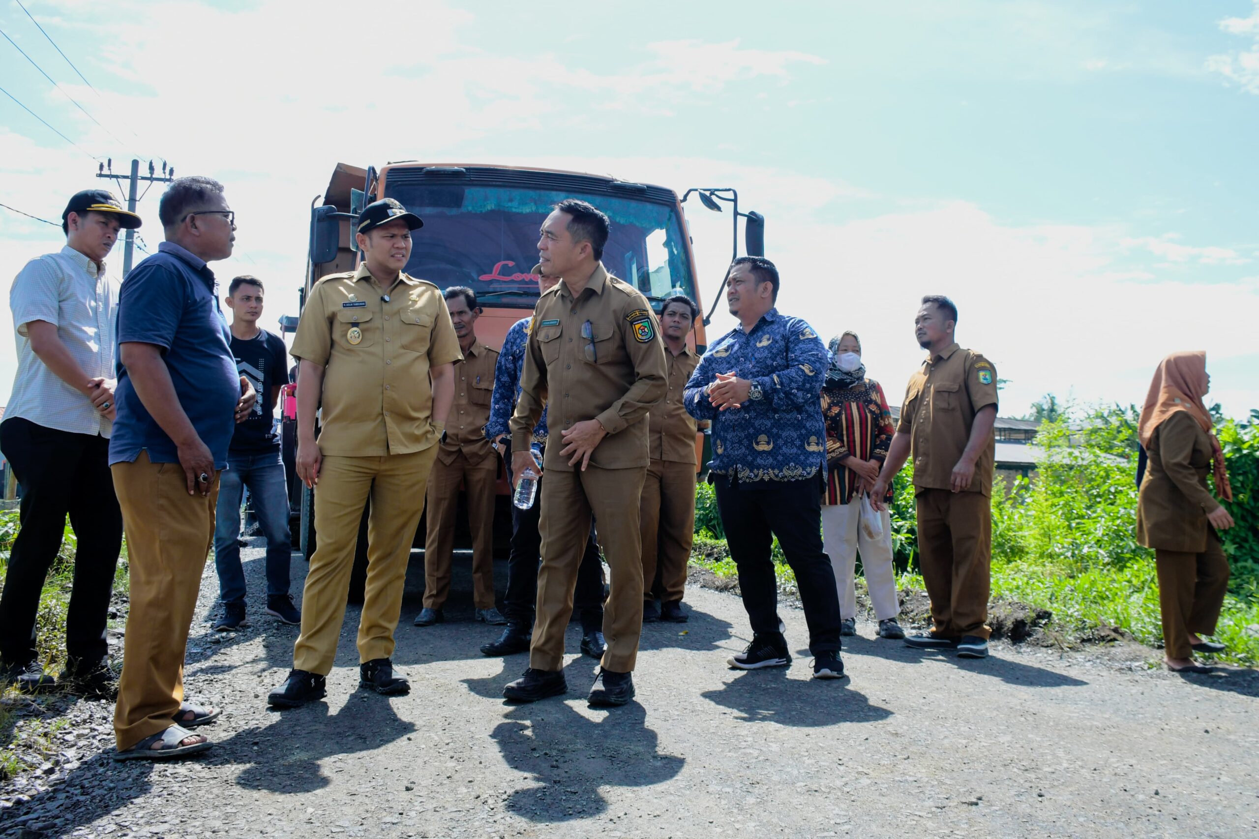 Tinjau Pembangunan Infrastruktur, Wabup Adlin Tegaskan Pengawasan Ketat Proyek Jalan di Sergai