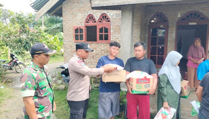 Kapolsek Firdaus Tanggap Bantu Korban Puting Beliung di Sei Rampah
