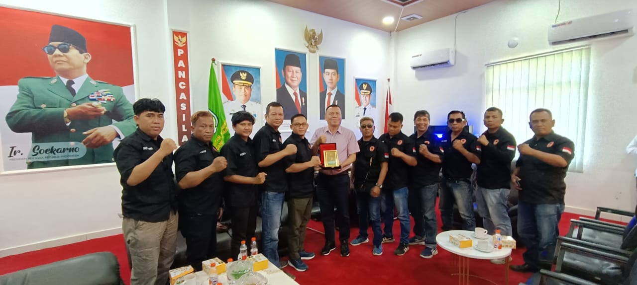 Togar Situmorang: Tanpa Pers, DPRD Tak Terkontrol!