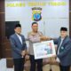 Ketua MUI Kota Tebing Tinggi Serahkan Piagam Penghargaan Pada Kapolres AKBP Simon Paulus Sinulingga