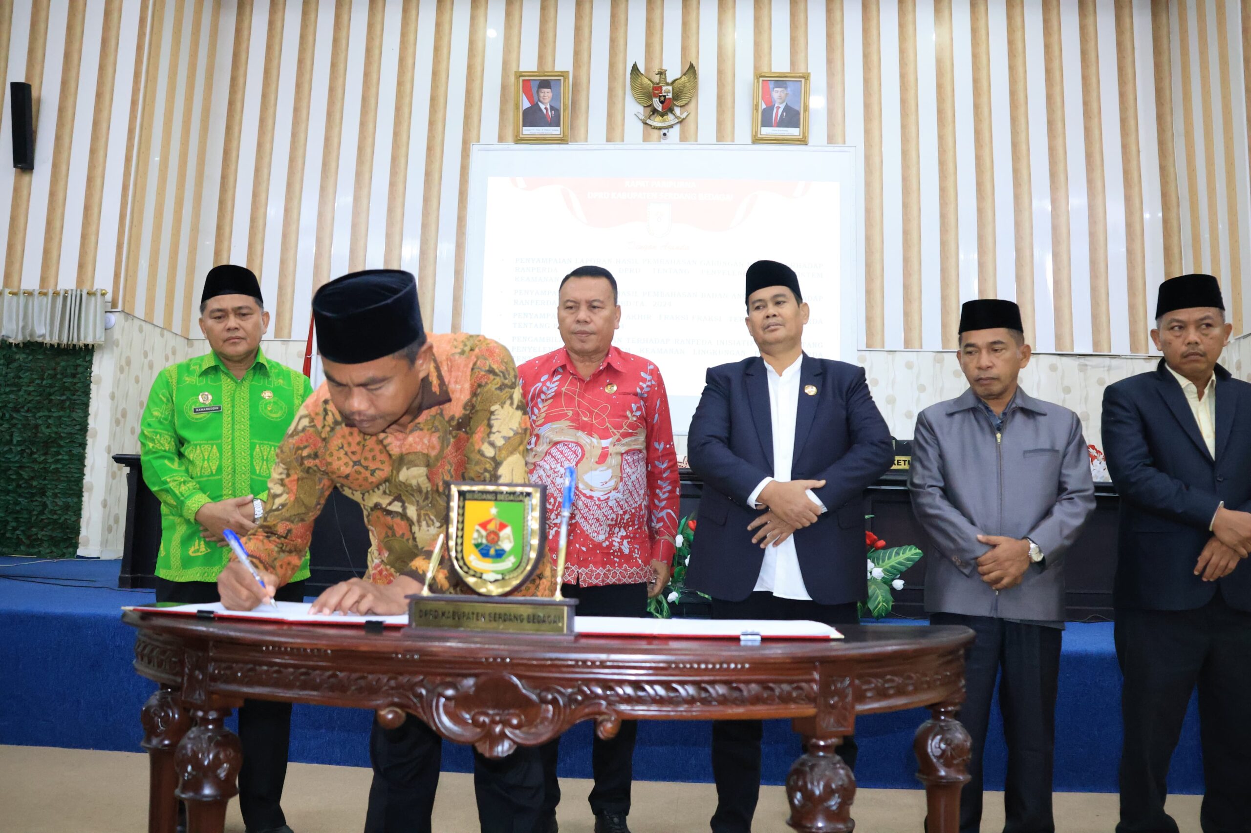 Rapat Paripurna DPRD Sergai: Pemkab Sergai dan DPRD Sepakati Dua Ranperda Penting